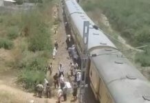 झज्जर में रेलवे ट्रैक पार करते समय किसान की मौत, खाटूश्याम जाने वाली ट्रेन कुछ देर रुकी Jhajjar News