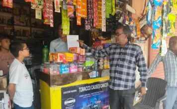 भिवानी में प्रदूषण नियंत्रण बोर्ड की छापेमारी, 4 दुकानों से प्रतिबंधित पॉलीथिन जब्त Bhiwani News