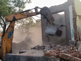 सरकारी जमीन पर चला बुलडोजर, करोड़ों की भूमि कब्जामुक्त; अवैध कॉलोनी का खुलासा Land Encroachment