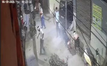 नकाब पहनकर पहुंचे हमलावरों का आतंक, घर में घुसकर महिलाओं से मारपीट Gurugram Crime,