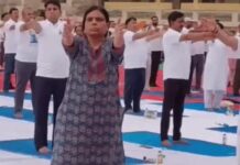 फरीदाबाद में योग कार्यक्रम में शामिल हुईं अर्चना गुप्ता, योग को जीवनशैली का हिस्सा बनाने पर दिया जोर Faridabad