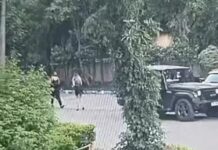 ब्रेकअप के बाद विवाद ने लिया उग्र रूप, बीच सड़क युवती से बदसलूकी का वीडियो वायरल Gurugram News