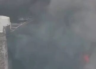 औद्योगिक क्षेत्र में भड़की भीषण आग, धुएं के गुबार से मचा हड़कंप Faridabad Fire,