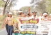मुआवजे की मांग को लेकर किसानों का अनोखा प्रदर्शन, 5 दिन की तपस्या के बाद अर्धनग्न होकर निकले सड़क पर Fatehabad Farmers Protest
