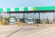 झज्जर में टोल प्लाजा के सिक्योरिटी ठेकेदार की गोली मारकर हत्या, बचाने आए भतीजे को भी लगी गोली Jhajjar News