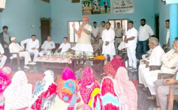 जनसभा की कामयाबी को लेकर विधायक रामकुमार गौतम ने किए गांवों के दौरे Ramkumar Gautam
