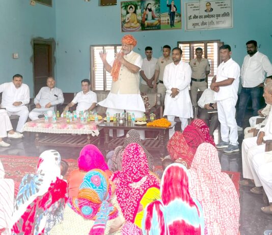 जनसभा की कामयाबी को लेकर विधायक रामकुमार गौतम ने किए गांवों के दौरे Ramkumar Gautam