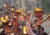 हाथ में मशाल लेकर गुरुग्राम की सड़कों पर उतरे कांग्रेसी: धर्मेंद्र प्रधान के इस्तीफे को बताया छात्रों की जीत Gurugram News