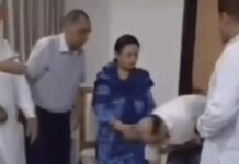 पैर छूने के वायरल वीडियो पर नेता की सफाई, बोले- सम्मान दिखाया, दबाव में नहीं आया Haryana Politics