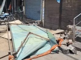 फरीदाबाद में बारिश के बीच बड़ा हादसा, दुकान का छज्जा गिरने से दो युवकों की मौत Faridabad News