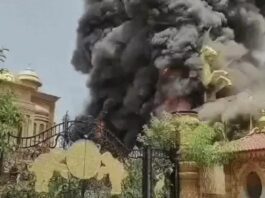 गुरुग्राम के प्रतिष्ठित सांस्कृतिक परिसर में आग, धुएं के गुबार से मची अफरा-तफरी Gurugram News
