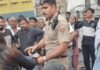 रेवाड़ी में युवती का घंटों हंगामा, पुलिस और मेडिकल टीम को संभालनी पड़ी स्थिति Rewari News,