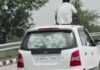 फरीदाबाद में कार की छत पर बैठकर स्टंट पड़ा भारी, ट्रैफिक पुलिस ने लगाया भारी जुर्माना Faridabad News