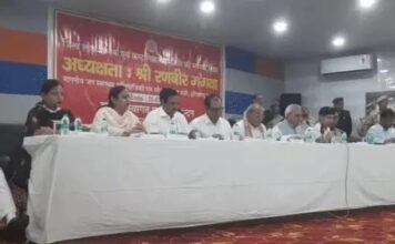 रेवाड़ी ग्रीवेंस मीटिंग में अधिकारियों पर भड़के मंत्री गंगवा, बोले- शिकायत का इंतजार क्यों करते हैं? Rewari News,