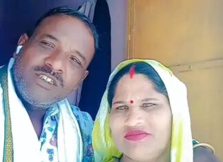 रेवाड़ी में दंपती ने फंदा लगाकर की आत्महत्या, कमरे में लटके मिले शव; बेटे ने खोला दरवाजा Rewari News