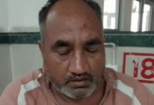 रोहतक में ट्रैक्टर से कुचलने की कोशिश का आरोप, जान बचाने के लिए नाले में कूदा व्यक्ति; कार्रवाई से परिवार असंतुष्ट Rohtak Update