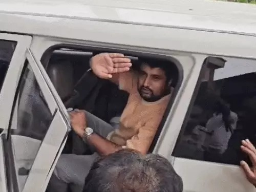 रोहतक में जिला पार्षद जयदेव हिरासत में, संसद कूच से पहले पुलिस की कार्रवाई Rohtak