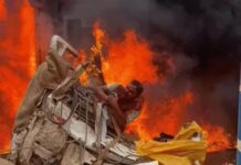 भिवानी में ट्रक से टकराकर डंपर में लगी भीषण आग, चालक की जिंदा जलकर मौत; VIDEO आया सामने Bhiwani News