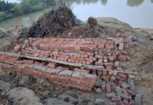 हिसार में धर्मशाला की दीवार तीसरी बार ढही, निर्माण की गुणवत्ता पर सवाल; ग्रामीणों में रोष Hisar News
