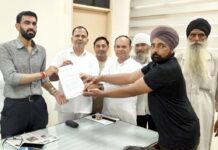 सफीदों की बदहाल सड़कों, जलभराव और नालों की सफाई को लेकर कांग्रेस ने सौंपा ज्ञापन HaryanaNews