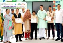 वाद-विवाद एवं प्रश्नोत्तरी प्रतियोगिता बच्चों ने किया शानदार प्रदर्शन School Event