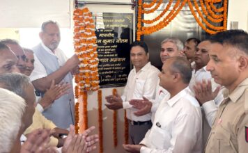 सफीदों बार एसोसिएशन में नवनिर्मित लिफ्ट का लोकार्पण विधायक ने की विकास कार्यों के लिए 26 लाख की घोषणा न्याय व्यवस्था में अधिवक्ताओं की भूमिका अहम: रामकुमार गौतम Safidon News