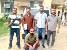 दो पिस्तौल व जिंदा कारतूस सहित युवक गिरफ्तार Safidon News