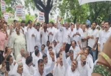 पंचकूला में कांग्रेस का प्रदर्शन, HKRN कर्मचारियों के नियमितीकरण की मांग; हुड्डा समेत कई नेता पहुंचे Panchkula News
