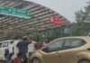 गुरुग्राम में बीच ट्रैफिक टैक्सी ड्राइवर से मारपीट, बुजुर्ग पर थप्पड़ मारने का आरोप; हाईवे पर लगा जाम Gurugram News
