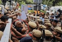 हरियाणा विधानसभा में एंट्री को लेकर हंगामा, हुड्डा ने लगाए धक्का-मुक्की के आरोप; स्पीकर से हुई बहस Haryana Assembly