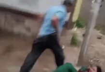 रेवाड़ी में पत्नी से सरेराह मारपीट, बाल पकड़कर सड़क पर घसीटा; VIDEO वायरल होने पर मामला दर्ज Rewari News