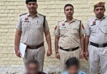 झज्जर में वाहन छीनने और बाइक चोरी के मामलों में 4 आरोपी गिरफ्तार, कैंटर-स्कूटी और चोरी की मोटरसाइकिल बरामद Jhajjar Police