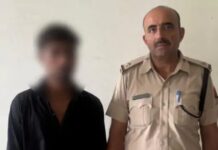 झज्जर में घर से मोबाइल और नकदी चोरी के मामले में आरोपी गिरफ्तार, कोर्ट ने एक दिन के पुलिस रिमांड पर भेजा Jhajjar Theft Case