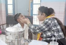 भाविप सर्पदमन शाखा ने लगाया दंत व नेत्र जांच शिविर 300 विद्यार्थियों की हुई दंत व नेत्र जांच Safidon Health Camp