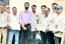 एसआईआर में सराहनीय कार्य करने वाले कर्मियों को एसडीएम ने किया सम्मानित Safidon SIR Campaign