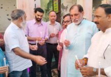 सेवा संकल्प अभियान के तहत दीपों से जगमगाया सफीदों Aashirwad Ka Diya