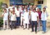 बिजली घर विवाद ने पकड़ा तूल, ग्रामीणों के बाद बिजली कर्मचारियों ने भी खोला मोर्चा एडवोकेट से कथित मारपीट मामले में गिरफ्तारी की मांग पर ग्रामीण धरने पर कर्मचारियों ने शिकायत देकर सुरक्षा और कार्रवाई की उठाई मांग Safidon News