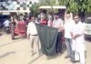 सफीदों नगरपालिका को मिले दो नए ट्रैक्टर-ट्रॉली संजय अधलखा ने हरी झंडी दिखाकर किया रवाना नगर की सफाई व्यवस्था को मिलेगी रफ्तार Safidon Municipality