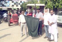सफीदों नगरपालिका को मिले दो नए ट्रैक्टर-ट्रॉली संजय अधलखा ने हरी झंडी दिखाकर किया रवाना नगर की सफाई व्यवस्था को मिलेगी रफ्तार Safidon Municipality