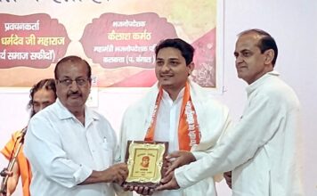 आर्य समाज में हुआ मासिक वैदिक सत्संग का आयोजन हवन में श्रद्धालुओं ने दी आहुतियां Safidon