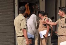 फतेहाबाद के स्पा सेंटर पर पुलिस की छापेमारी, मैनेजर समेत आठ लोगों से पूछताछ Fatehabad