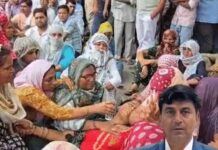 प्रॉपर्टी डीलर की हत्या के बाद सोनीपत में हंगामा, सड़कों पर उतरे परिजनों-समर्थकों ने लगाया जाम; हमलावरों की गिरफ्तारी की मांग Sonipat Property Dealer Murder