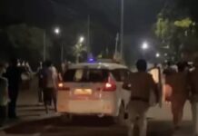 पंजाब यूनिवर्सिटी में हॉस्टल के बाहर छात्रों के दो गुट भिड़े, पुलिस ने दौड़ाकर भीड़ हटाई; कुछ हिरासत में, शिकायत नहीं मिलने पर केस नहीं Punjab University Clash