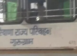 सोनीपत के भिगान टोल पर FASTag को लेकर हंगामा, 2 लेन बंद होने से सैकड़ों वाहन फंसे; 6 रोडवेज बसें भी जाम में अटकीं Bhigan Toll Plaza