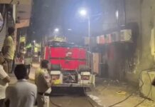 गुरुग्राम में NH-48 के पास सर्विस स्टेशन में भीषण आग, उपकरण और स्पेयर पार्ट्स जले; कोई हताहत नहीं Gurugram Fire