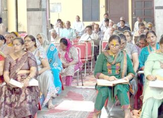 मनुष्य श्रीराम के जीवन से प्रेरणा लेकर आगे बढ़े: मधुरेश दास महाराज श्रीराम के वनवास प्रसंग ने श्रद्धालुओं को किया भाव-विभोर Safidon News