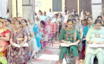मनुष्य श्रीराम के जीवन से प्रेरणा लेकर आगे बढ़े: मधुरेश दास महाराज श्रीराम के वनवास प्रसंग ने श्रद्धालुओं को किया भाव-विभोर Safidon News