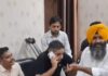 घरौंडा मंडी में धान पर कटौती को लेकर विवाद, किसानों ने लगाए मिलीभगत के आरोप; इंस्पेक्टर ने किया इनकार Gharaunda Mand