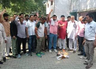 बिजली कर्मियों का सरकार के खिलाफ हल्लाबोल: निजी कंपनियों को लाइसेंस देने पर नाराजगी, आधी रात से हड़ताल का ऐलान Haryana Electricity Department