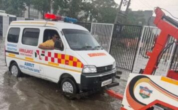 हरियाणा में बारिश से बाजारों और मंडियों में जलभराव, पानीपत में एंबुलेंस बंद; कालांवाली में घर पर गिरी बिजली Haryana Rain